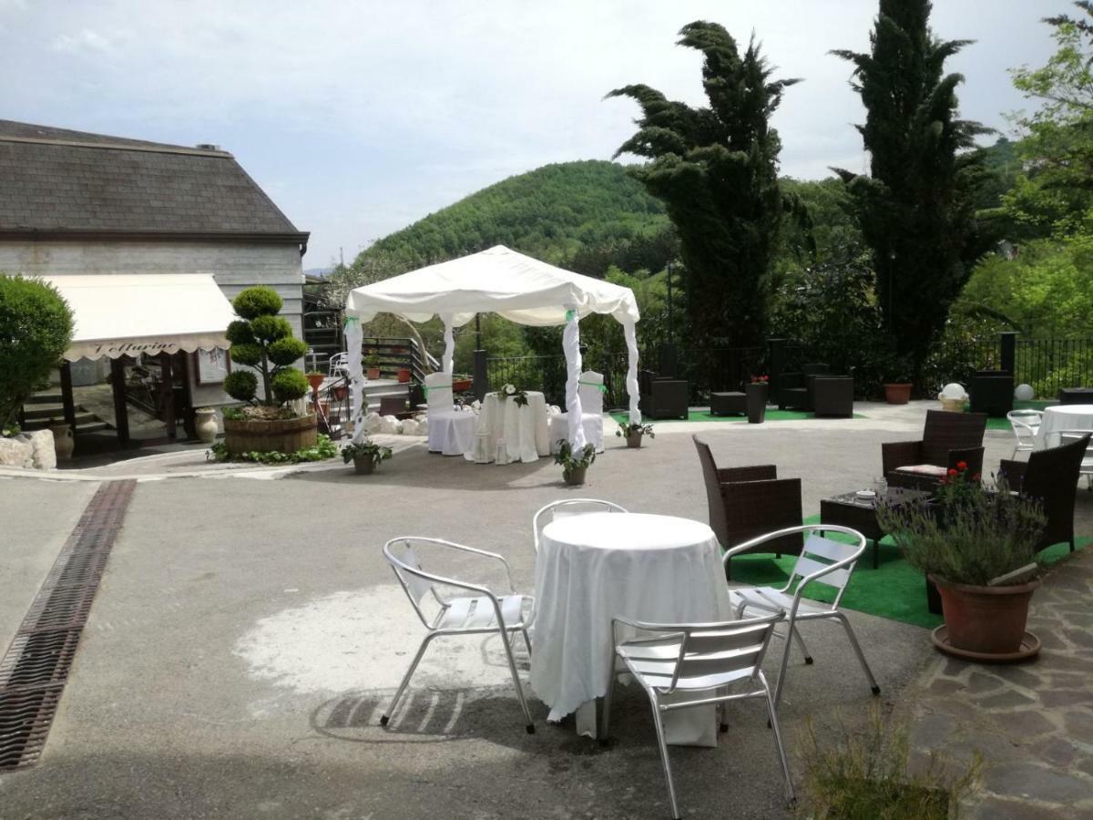 Hotel Il Volturino Calvello Extérieur photo