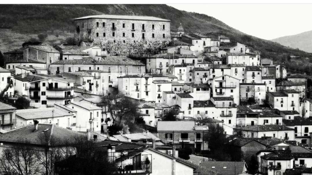 Hotel Il Volturino Calvello Extérieur photo